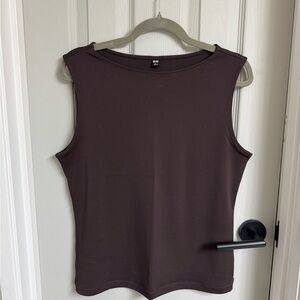 Uniqlo Crepe Jersey Boat Neck Sleeveless T-Shirt Large